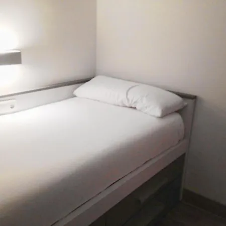 Ulia C - Local Rentss Apartamento