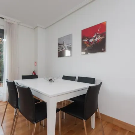 Apartamento Ulia C - Local Rentss *